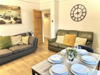 Modern 4-bed stay-away-home sleeps 8 in Preston - Preston - 4