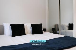 Large 4 Bedroom Home With Private Driveway Parking - Perfect For Contractors, Families, & Relocators - 6