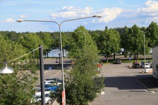 Air conditioned condo downtown with lake view - 2