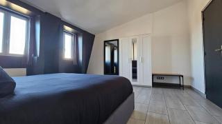 Grey And White Duplex - Drancy - 6