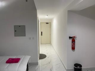 Studio with balcony - 3