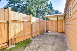 Apt 10 Mi to Portland Walk to Bus Stop! - Tigard - 8