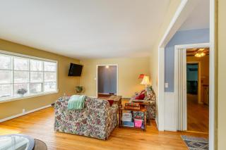 9 Mi to Lake George Village Home in Queensbury - 6