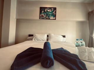 Aomsin Premium Hotel Suit Near Shoping Malls - Ban Lam Rua Taek - 0