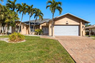 New Listing - Gulf Access heated pool home with boat lift - Villa Jen - Cape Coral - 4
