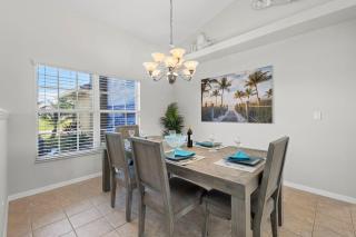 Beautiful views on a Gulf-access canal! Heated pool with spa - Villa Evelyn's Palms - Cape Coral - 6