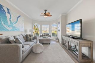 Beautiful views on a Gulf-access canal! Heated pool with spa - Villa Evelyn's Palms - Cape Coral - 3