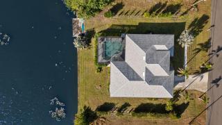 NEW LISTING! Electric-Heated Pool Home on Canal - Villa Heavenly Haven - 9