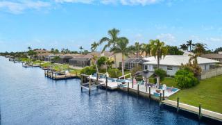 Villa Geraldine - Renovated home on direct Gulf-access canal w/elec-heated pool - SWFL Rentals - 6