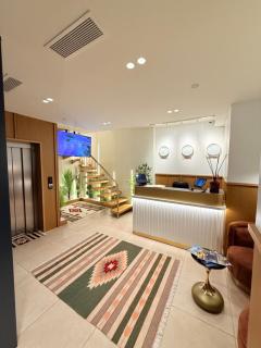 Central Inn Hotel - Tirana - 6