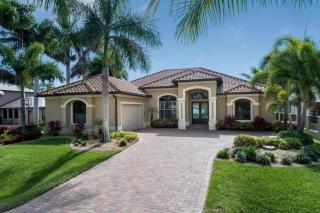 Stunning Gulf-access home with saltwater heated pool & spa - Villa Francesca - Cape Coral - 6
