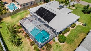 Remodeled saltwater solar-heated pool home with Southern exposure - Villa IvyLe - Cape Coral - 7
