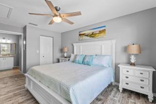 Bohemian Sunrise - South NSB, Quiet, No-drive Beach, Pool, Fishing, BBQ - New Smyrna Beach - 8