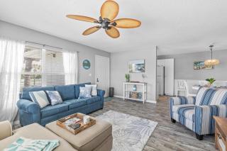Bohemian Sunrise - South NSB, Quiet, No-drive Beach, Pool, Fishing, BBQ - New Smyrna Beach - 9