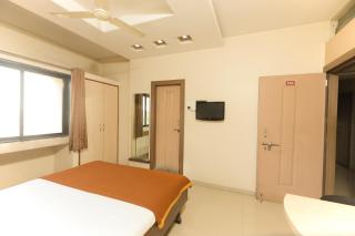 Sai Prarthana Inn - Sangli - 8