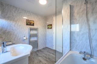 -RBGS- For your relaxed, Cosy Stay, Free Parking - Leeds - 7