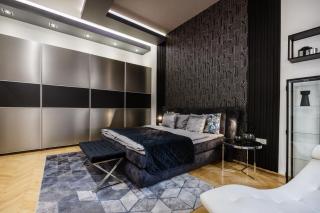 Spacious Designer Home with Premium Touches - Budapest - 1