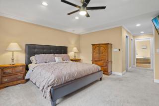 Salt water heated pool home on intersecting canals with bikes - Villa Aleena - Cape Coral - 1