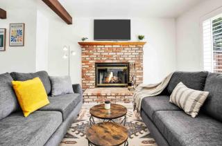 Gilmore Grove in Reseda - Los Angeles - 9