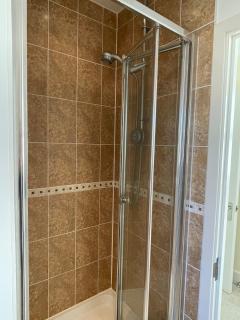 Sherfield Park Ensuite Room - Sherfield on Loddon - 9