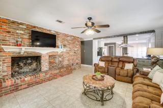 2 Mi to Gulfport Beaches Poolside Paradise! - Gulfport - 7