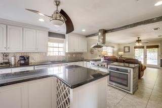 2 Mi to Gulfport Beaches Poolside Paradise! - Gulfport - 3