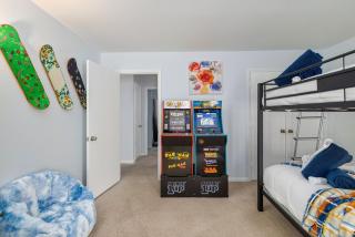 New! Special Rate for First Bookings! 2 Bedroom - Charlotte - 4