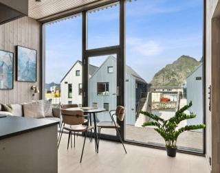 Modern with mountains and sea views in Henningsvær - Henningsvaer - 3