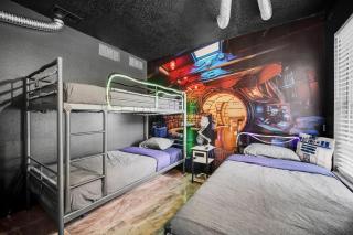 Galactic 7-Bedroom Villa 3 Miles to Disney Star Wars Galaxy Edge - 7