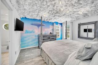 Galactic 7-Bedroom Villa 3 Miles to Disney Star Wars Galaxy Edge - 9