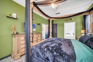 Galactic 7-Bedroom Villa 3 Miles to Disney Star Wars Galaxy Edge - 3