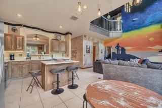 Galactic 7-Bedroom Villa 3 Miles to Disney Star Wars Galaxy Edge - 2