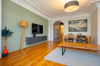 3-Bedroom Central Apartment - Istanbul - 8