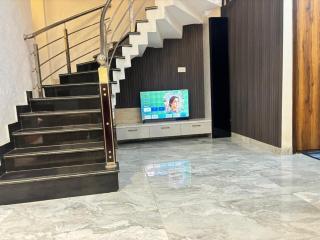 The Haven Retreat- Luxury Villa - Varanasi - 7