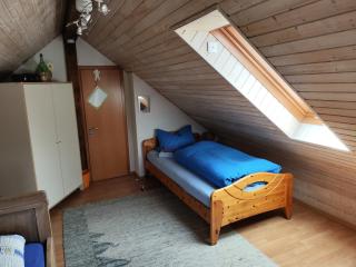 Große, gemütliche Wohnung in dörflicher Idylle - Breitenbach am Herzberg - 8