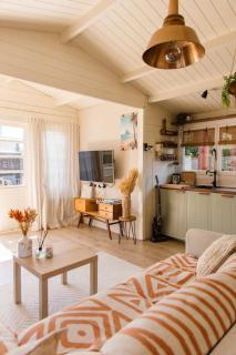 Beach House Ibiza - Hoek van Holland - 0