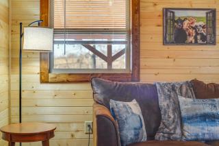 Horse Farm Retreat with Pond View Near Louisville - La Grange - 3