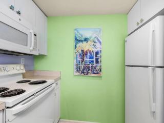 Perfect Island Escape - Beach, Pool, Restaurant & More! -FMB-Condo Island Oasis - Roelens - Fort Myers Beach - 2