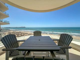 Modern 2BR Gem oIconic Sandy Beach - Puerto Peñasco - 1