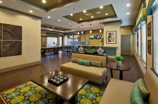Gated Community in Southpoint Queen Plush Bed! UNF, TINSELTOWN, TOWN CENTER - Jacksonville - 9
