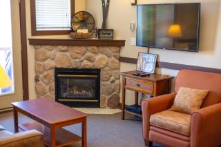 Silver Rock Condos by Fernie Central Reservations - 1