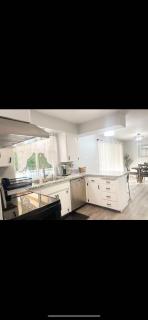 Beautiful Home & Pool - Fresno - 6