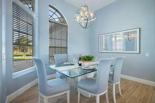 Remodeled electric-heated pool home on Gulf-access canal with bikes - Villa Liza - Cape Coral - 5