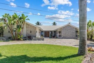 Riverfront electric-heated pool home with stunning views & dolphins! - Villa Lorraine - Cape Coral - 7