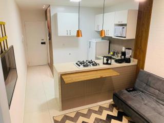 Lindo flat mobiliado em Itapuã - 0