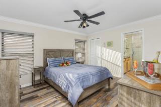 Family-friendly salt water electric-heated pool home with Gulf access - Villa Mahana - Cape Coral - 2