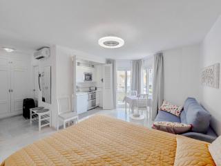 Dona Carlota Living - 9