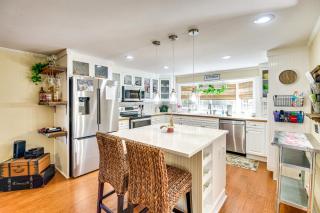 Less Than 1 Mi to Boat Ramp Canal-Front Retreat in Astor! - Astor - 3