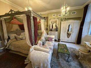 The Covenstead - Glastonbury - 7