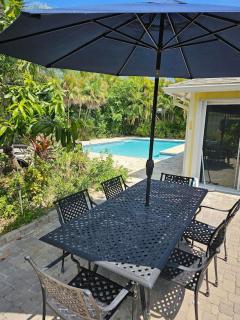 Thumb Point Oasis w Heated Pool walk to beach - 7